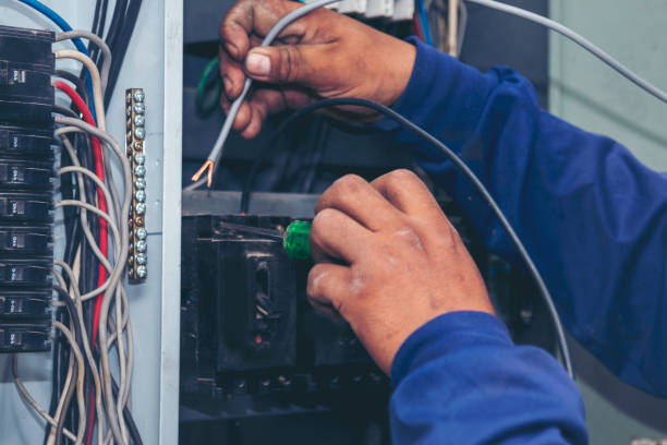 Best Emergency Electrical Repair  in Frostproof, FL